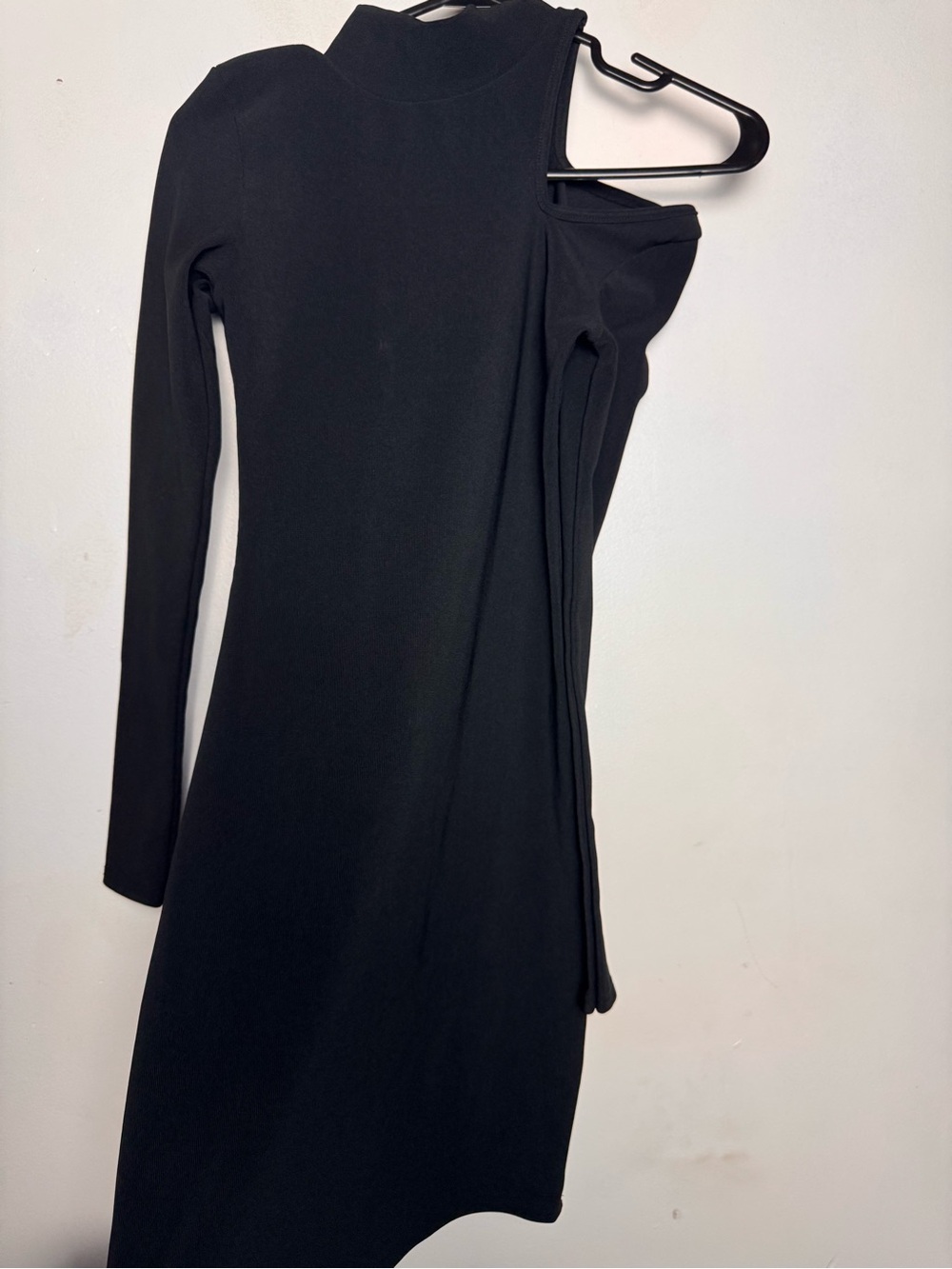 Brand new Boohoo black dress Size-4